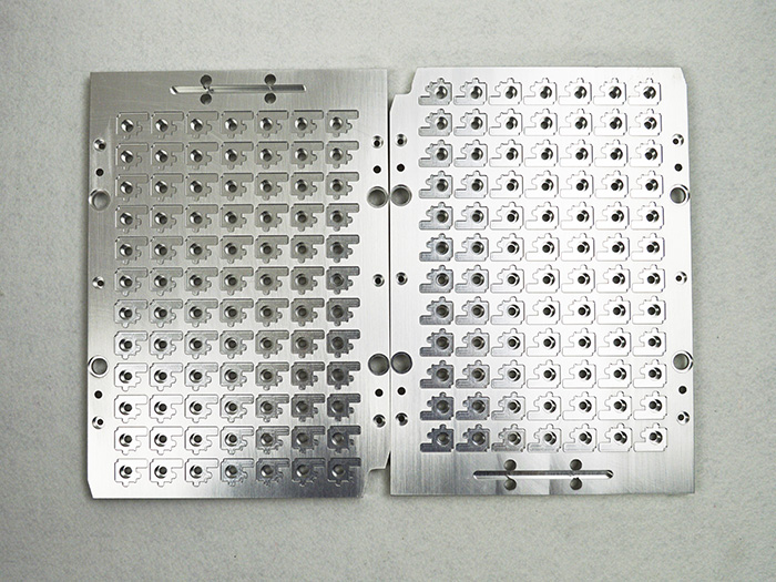 鋁(lü)合金托盤